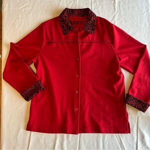 Elegant Red Button-Down Shirt with Leopard print Collar and cuffs